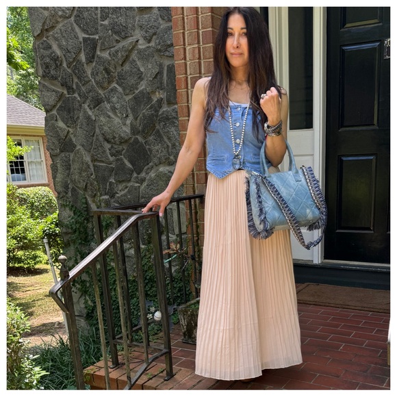 08 WOVEN CHIFFON HIGH WAIST PLEATED MIDI
SKIRT - Picture 7 of 10